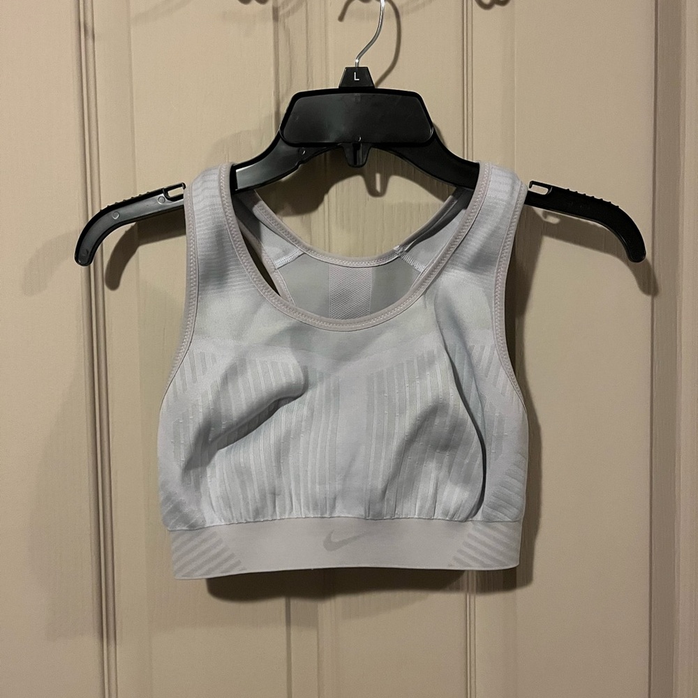 Nike sports bra for women’s